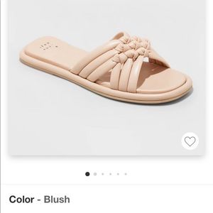 Women’s Knotted Top Slide Sandal in Blush.